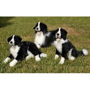  Border Collie (lying) 22in Animal Puppet: Toys & Games