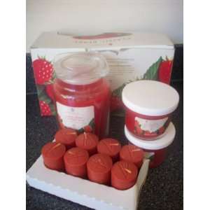  Ambria Classic Berry Fragranced Candles Gift Set: Home 