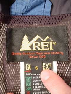 REI Hurricane Gore Tex Hooded Rain Jacket (Womens Size 6)  