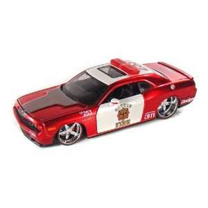  2008 Dodge Challenger SRT8 1/24 Red County Fire: Toys 