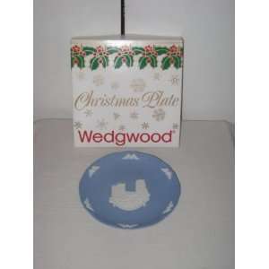 Wedgwood Jasperware 1989 Christmas Plate   Made in England