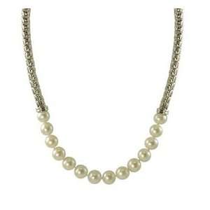 18 Sterling silver chain & 8.5 9MM White Freshwater cultured pearl 