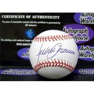  Julio Franco Autographed/Hand Signed Baseball: Sports 