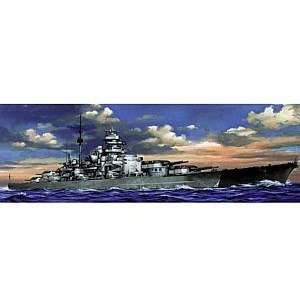  042595 1/700 Battleship Bismarck Toys & Games
