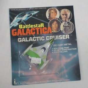  b1 BATTLESTAR GALACTICA DIE CAST GREEN SHIP MOC 