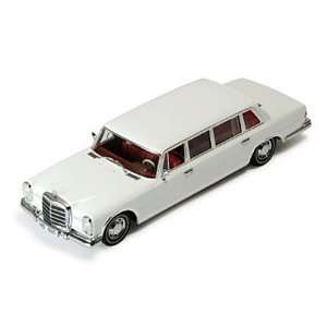    Benz 600 Long 1965 White 1/43 Scale diecast Model Toys & Games