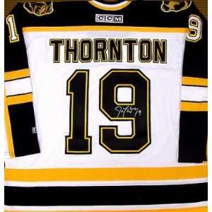  Joe Thornton Autographed Uniform   Boston Bruins Sports 