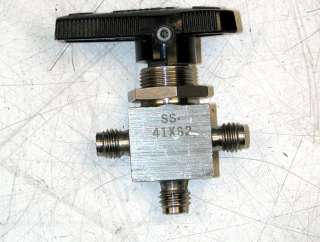 SS 41XS2 Whitey/Swagelok 3 way Switching valve 1/8” Valve