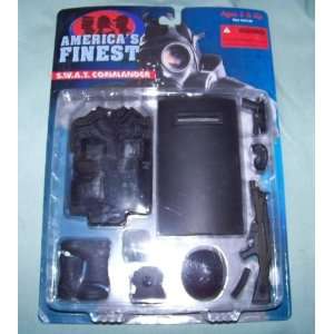  SWAT Commander Carded Oufit Toys & Games