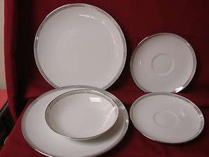 Noritake, China Dinnerware SilverKey. #5941 5 pc set Plate saucer bowl 