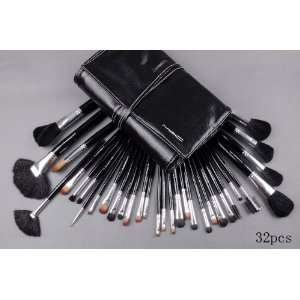    Mac 32 Pieces Brush Set with Leather Case Numbered brushes Beauty