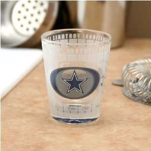 Dallas Cowboys 2oz. Frosty Bottoms Up Shot Glass: Sports 