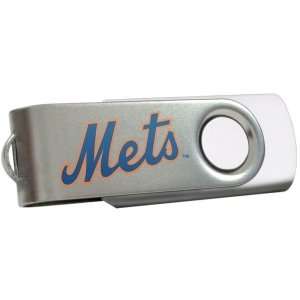   DataStick Swivel MLB New York Mets 8 GB USB 2.0 Flash Drive   White