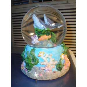 WHALES MUSICAL SNOW GLOBE:  Home & Kitchen