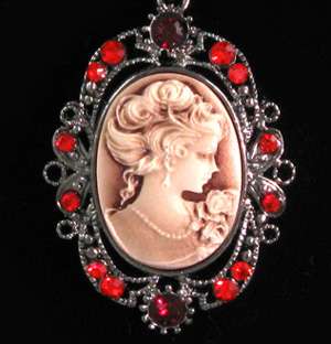 ANTIQUE DESIGN RUBY RED CAMEO CRYSTALS PENDANT NECKLACE  
