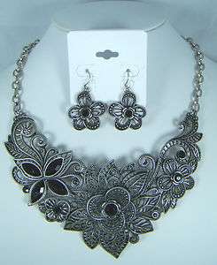   Silver Tone Black Arylic Accent Filigree Flower Design Necklace Set