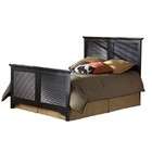 InSassy Griffin Wood King Bed   Closeout