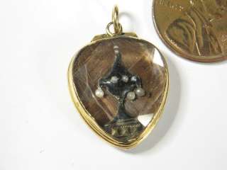   high quality, guaranteed original and period Stuart crystal pendant