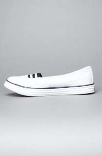 Converse The Stripe Gore Chuckit Lady Slip Sneaker in White 