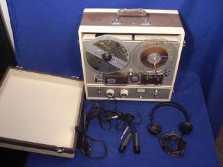 Vintage Roberts Reel to Reel Stereo Recorder Player   Audio Series 