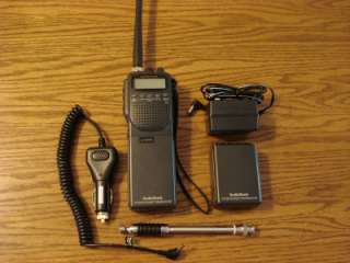 RADIO SHACK 21 1679 Handheld Weather Alert CB Radio w/ Lots of XTRAS 