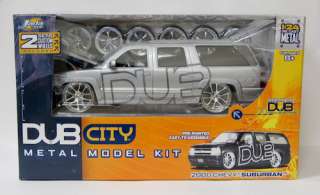 2000 Chevrolet Suburban Die Cast Lowrider Model Car Kit   Jada 1:24 