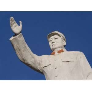 Mao Tse Tung Statue, Unesco Town of Lijiang, Yunnan Province. China 