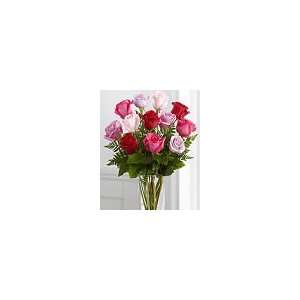  FTD Captivating Color Bouquet by Vera Wang Patio, Lawn & Garden