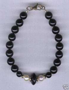Black Onyx & Grade A Pearl 14k Gold Clasp Bracelet  