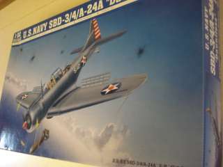   DAUNTLESS 1/32ND SCALE PLASTIC MODEL AIRPLANE KIT *exc. cond!  