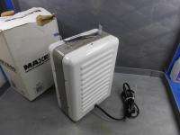 Maxess Deluxe Portable Electric Heater 1300 1500 Watt 120V  