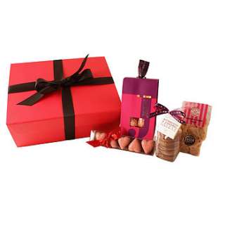 sweet heart box by diverse hampers  